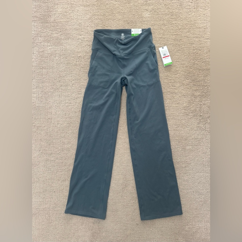 NWT GAIAM Porkchop Pocket Straight Leg,Stormy Weather, Size Small